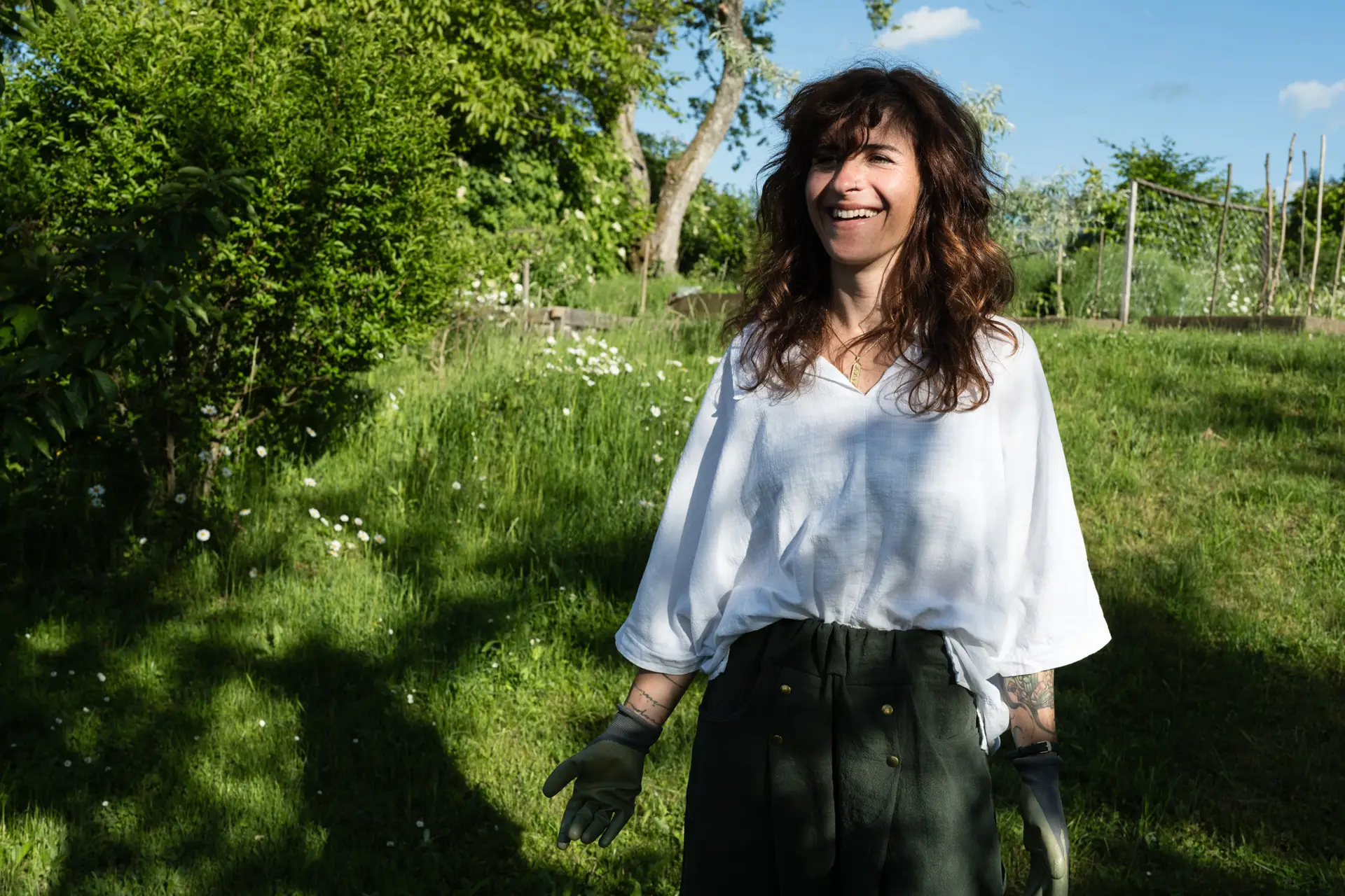Gardenia Alba Shirt - Image 4